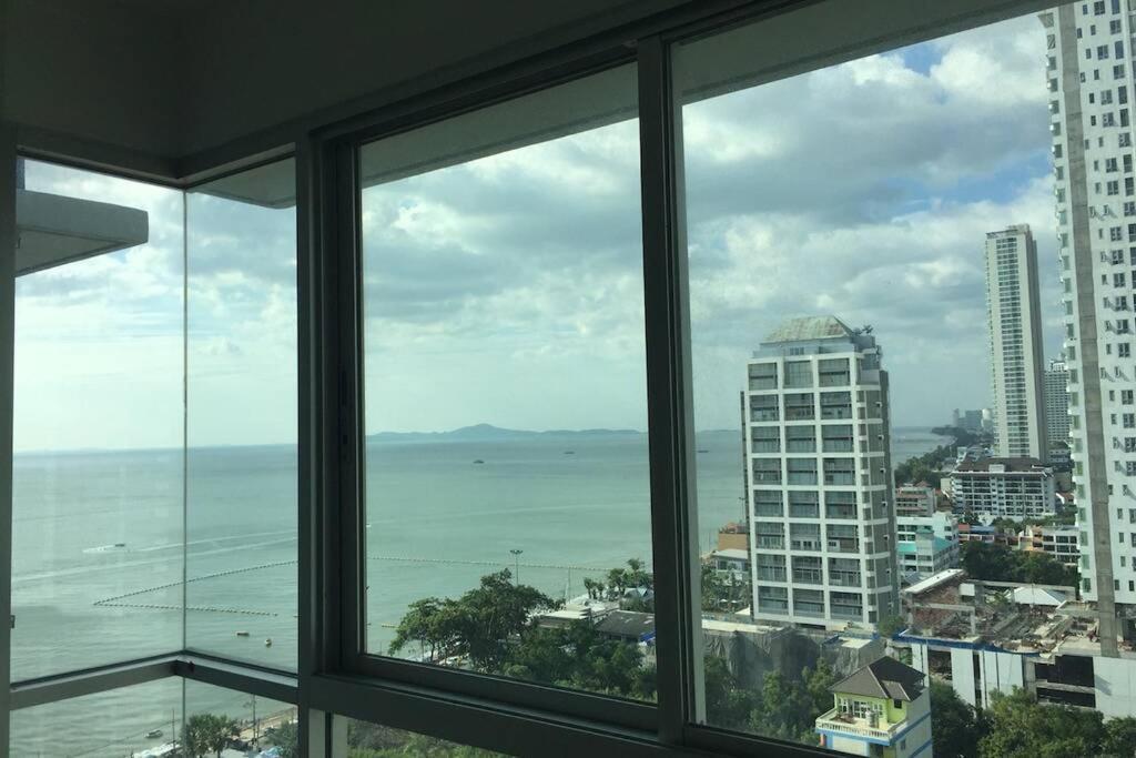 Stunning Seaview Suite Джомтиен Бийч Екстериор снимка