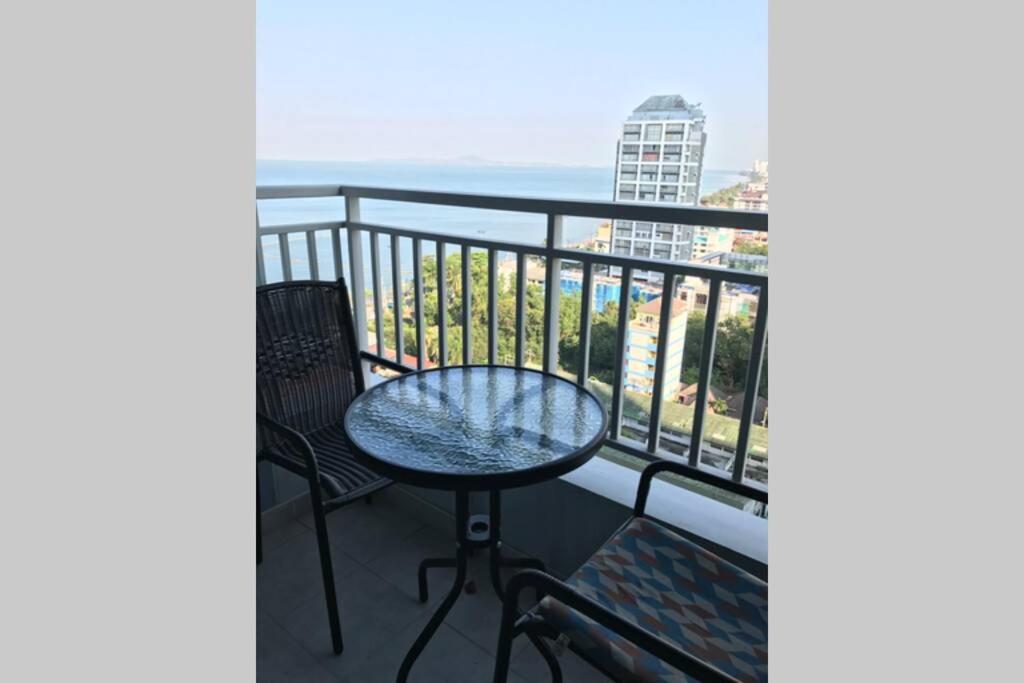 Stunning Seaview Suite Джомтиен Бийч Екстериор снимка